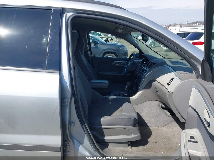 2011 Chevrolet Traverse Ls