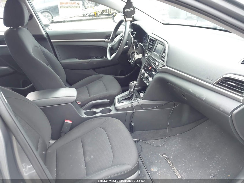 2020 Hyundai Elantra Se