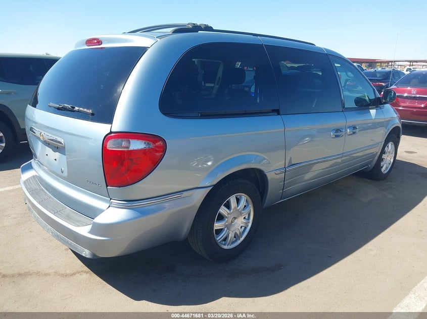 2006 Chrysler Town & Country Touring