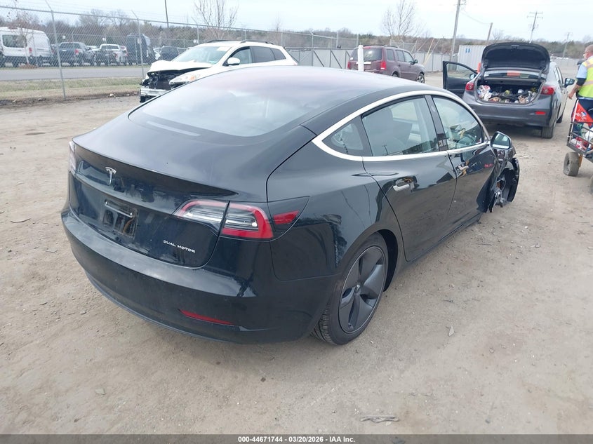 2018 Tesla Model 3 Long Range/Performance