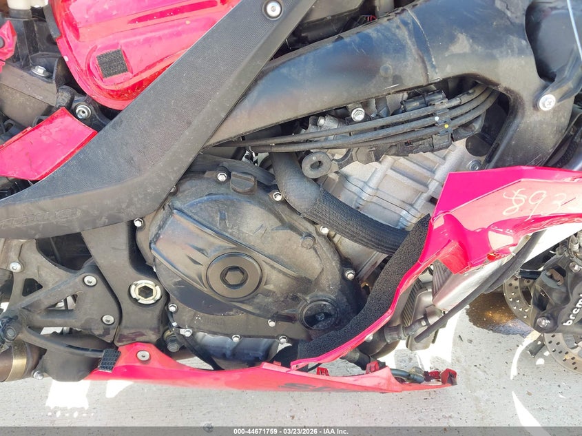 2017 Suzuki Gsx-R1000 VIN: JS1DM11B9H2100572 Lot: 44671759