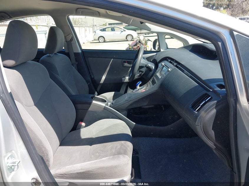 2014 Toyota Prius Three