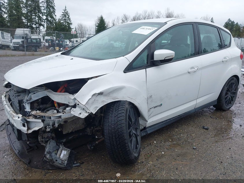 2013 Ford C-Max Hybrid Se #2