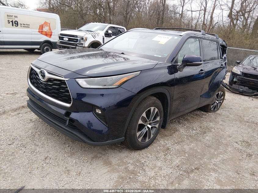 2021 Toyota Highlander Xle