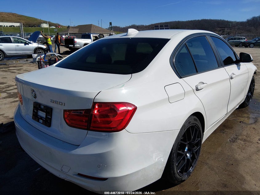 Vin: wba3c3g58fns75471, lot: 45169128, bmw 320i xdrive 20154