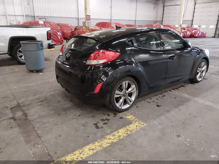 2013 Hyundai Veloster Base W/Gray