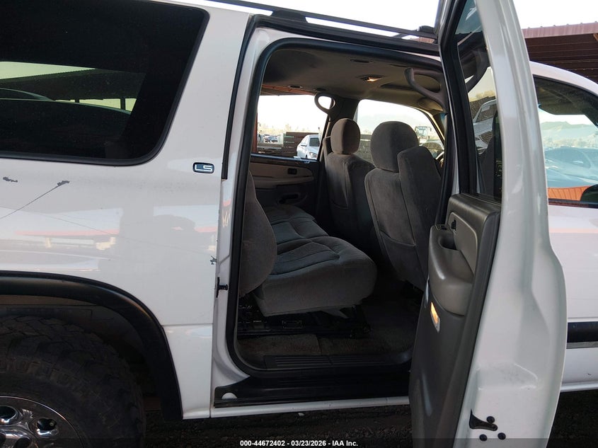 2000 Chevrolet Suburban 1500 Ls VIN: 3GNFK16TXYG165533 Lot: 44672402