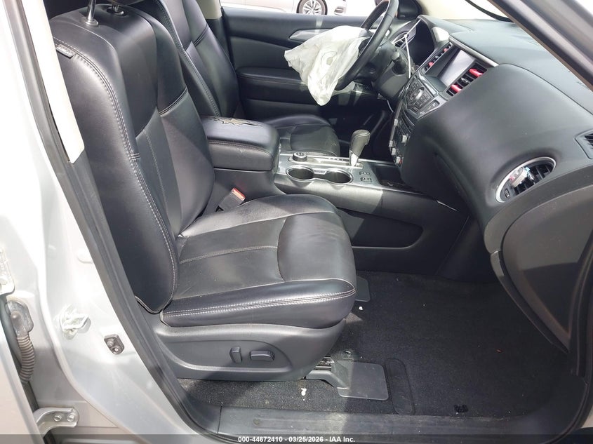 2019 Nissan Pathfinder Sl