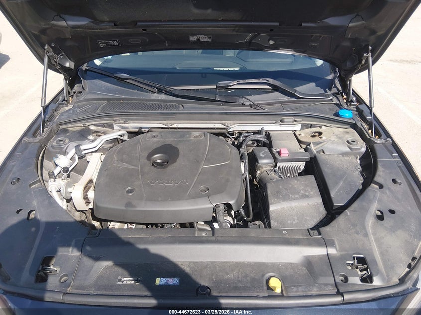 2017 Volvo S90 T6 Momentum VIN: YV1A22MK1H1004516 Lot: 44672623