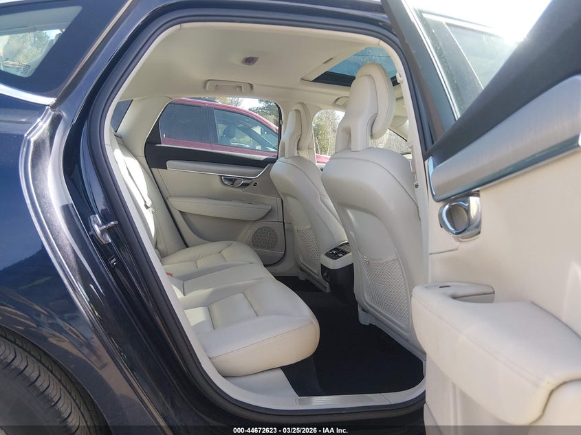 2017 Volvo S90 T6 Momentum VIN: YV1A22MK1H1004516 Lot: 44672623