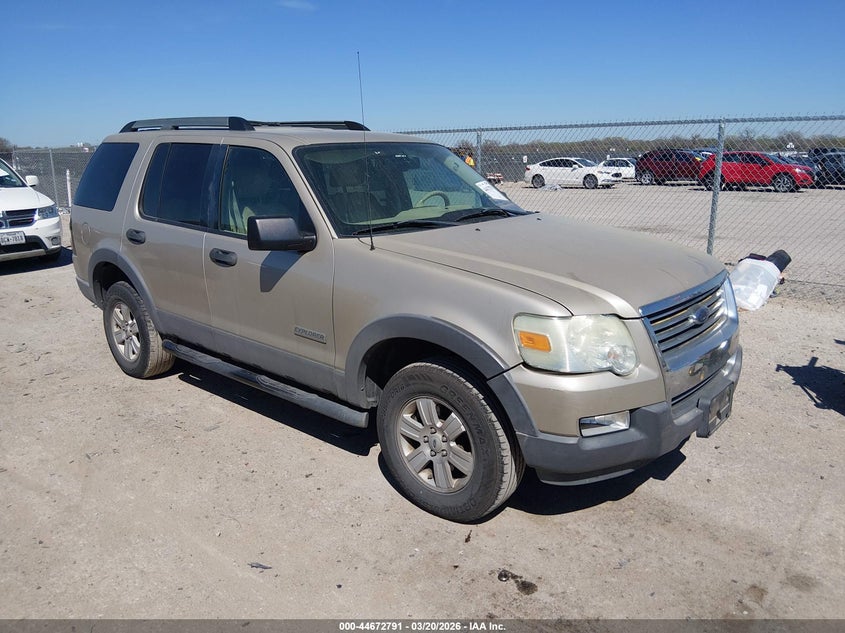 2006 Ford Explorer Xlt