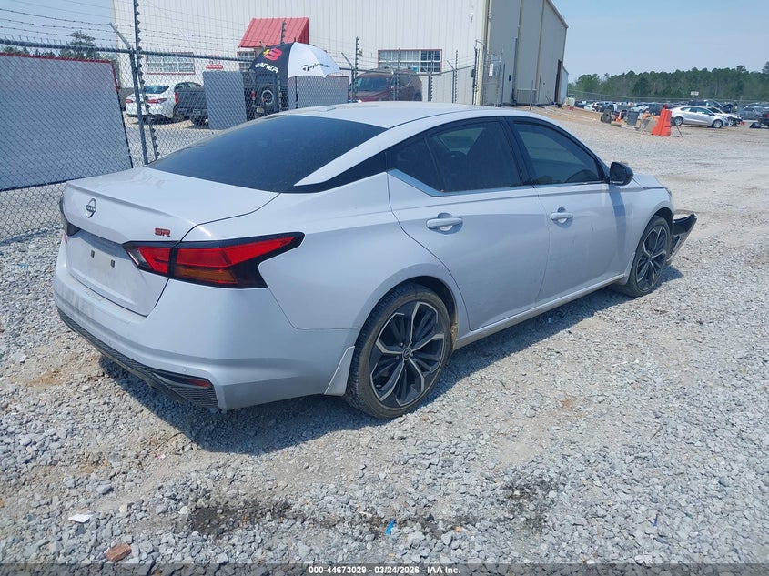 2024 Nissan Altima Sr Fwd