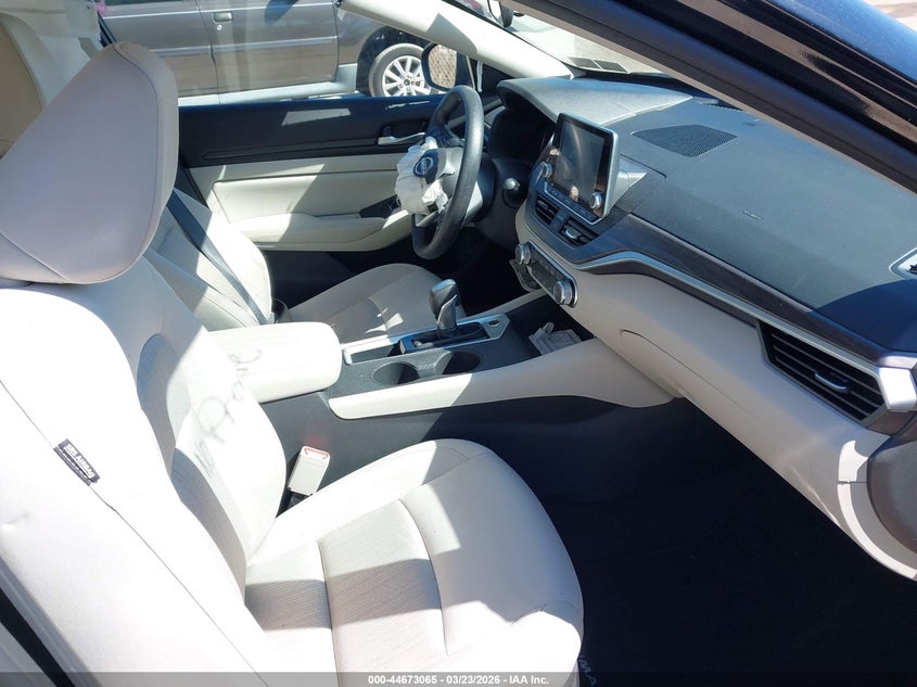 2025 Nissan Altima Sv Fwd