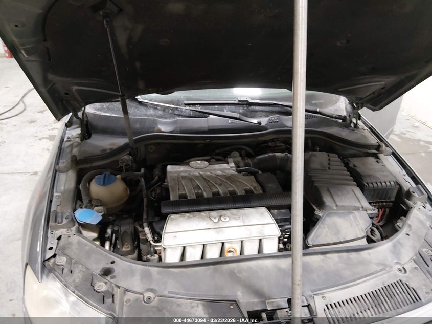 2006 Volkswagen Passat 3.6 VIN: WVWBU73C26P131992 Lot: 44673094