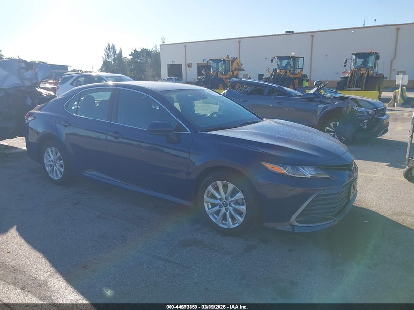 2023 Toyota Camry Le