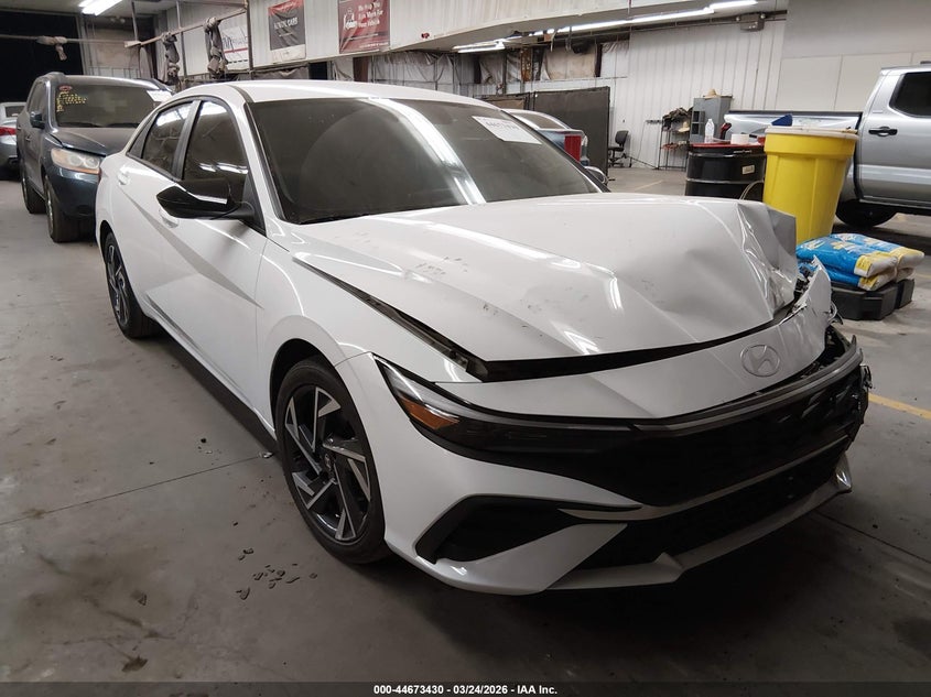 2025 HYUNDAI ELANTRA SEL SPORT