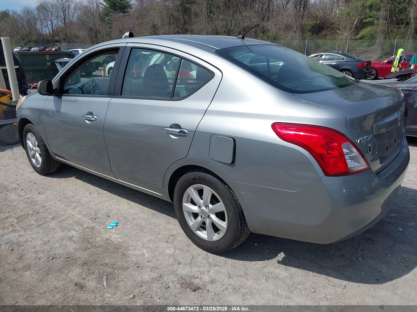 2012 Nissan Versa 1.6 Sl