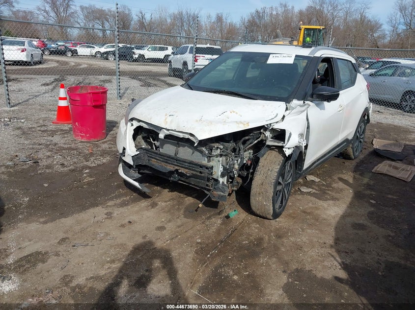 2019 Nissan Kicks S/Sr/Sv 3N1CP5CUXKL531123 photo 1
