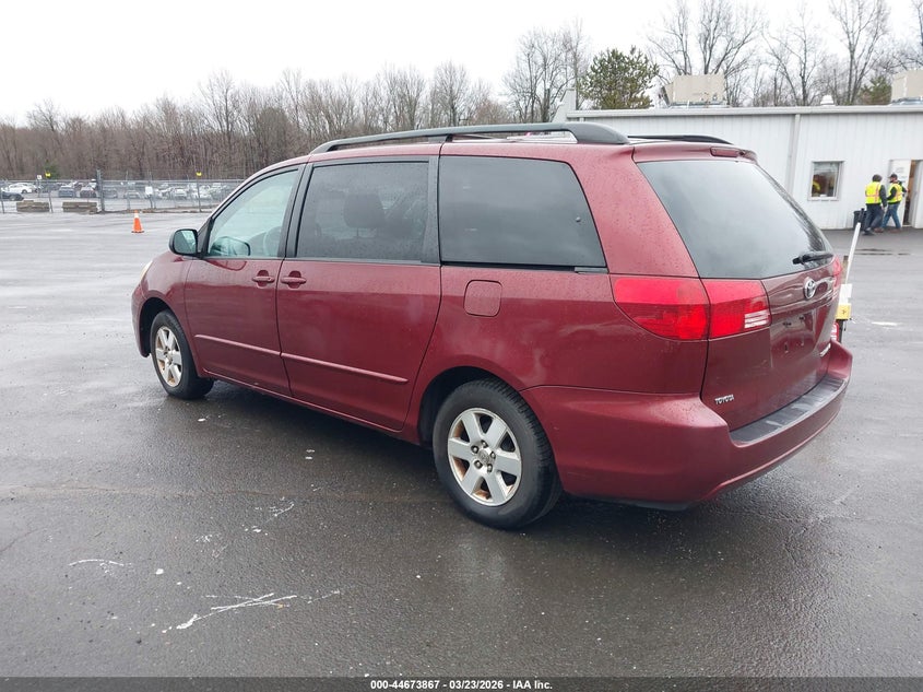 2004 Toyota Sienna Le
