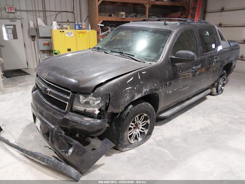 2010 CHEVROLET AVALANCHE 1500 auction photo 2