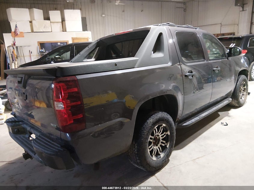 2010 CHEVROLET AVALANCHE 1500 auction photo 4
