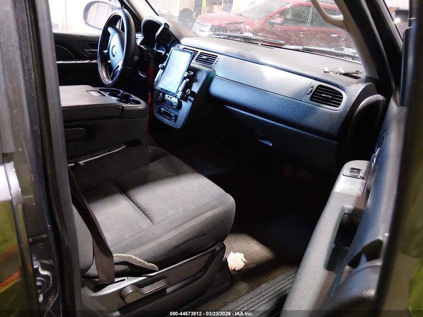 2010 CHEVROLET AVALANCHE 1500 auction photo 5