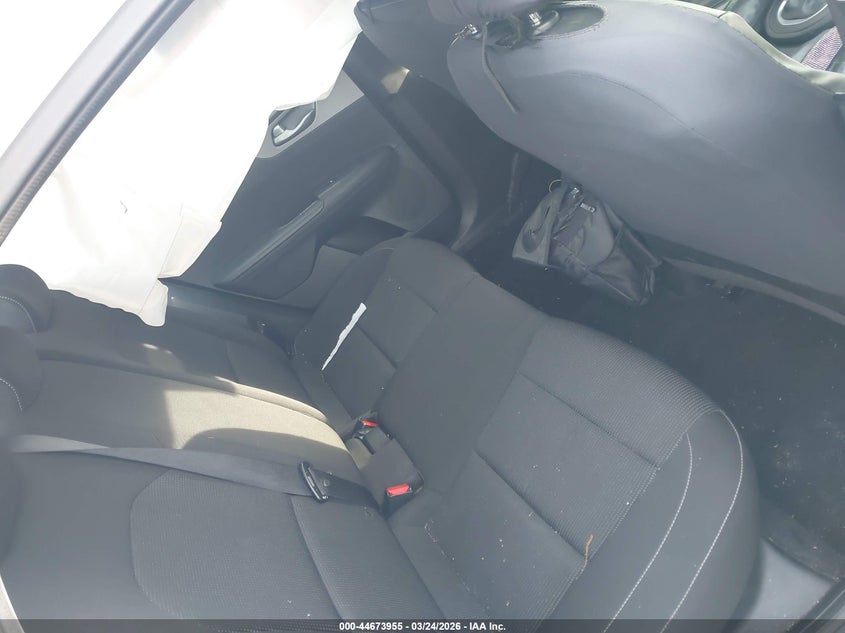 VIN 3KPF24AD9ME351077 2021 KIA FORTE LXS