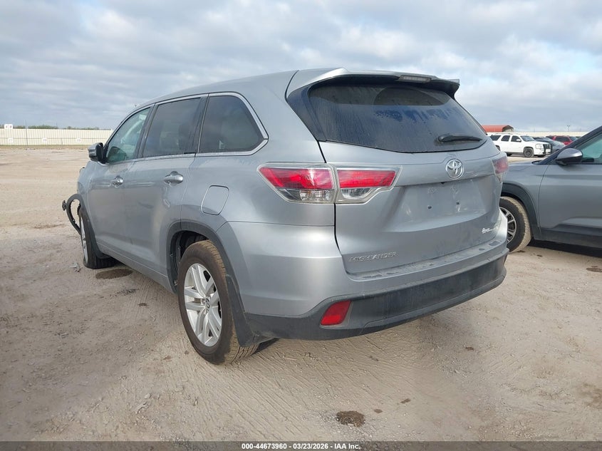 2016 Toyota Highlander Le V6
