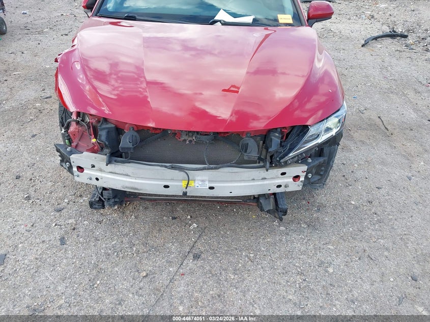 2020 TOYOTA CAMRY auction photo 6
