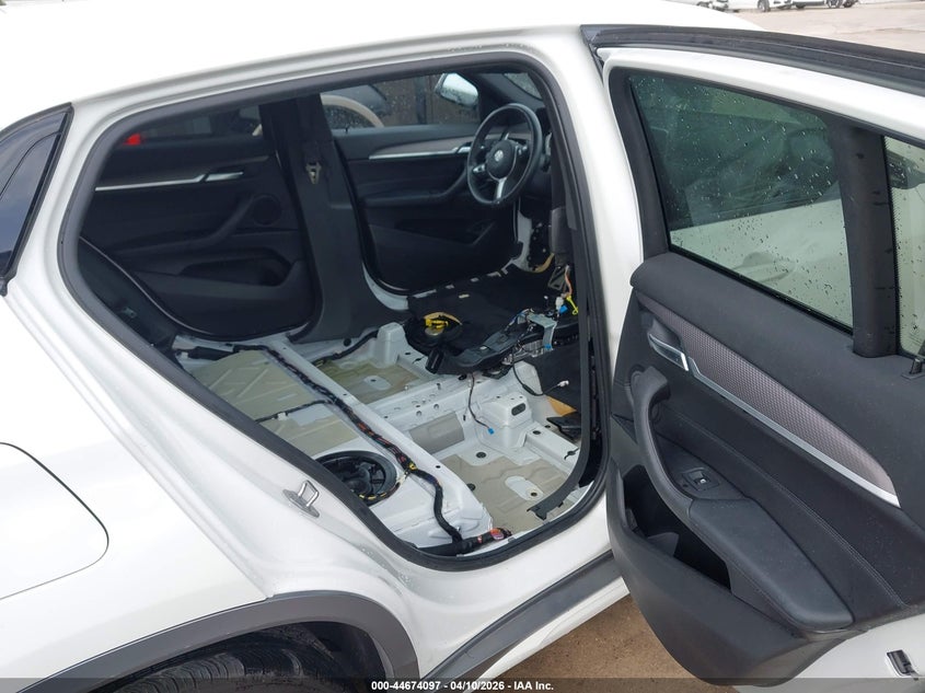 2018 BMW X2 xDrive28I VIN: WBXYJ5C3XJEF82069 Lot: 44674097