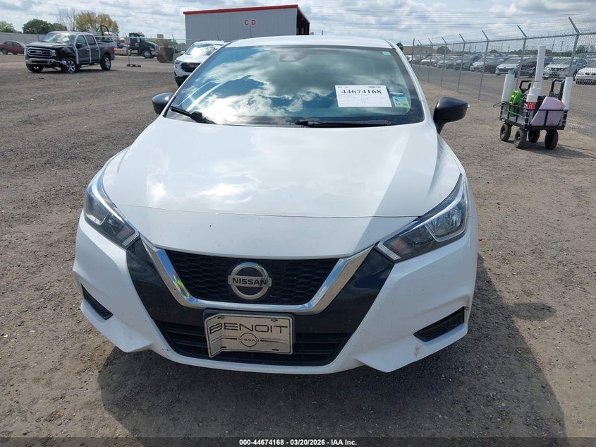 2022 Nissan Versa 1.6 S Xtronic Cvt VIN: 3N1CN8DV0NL825679 Lot: 44674168