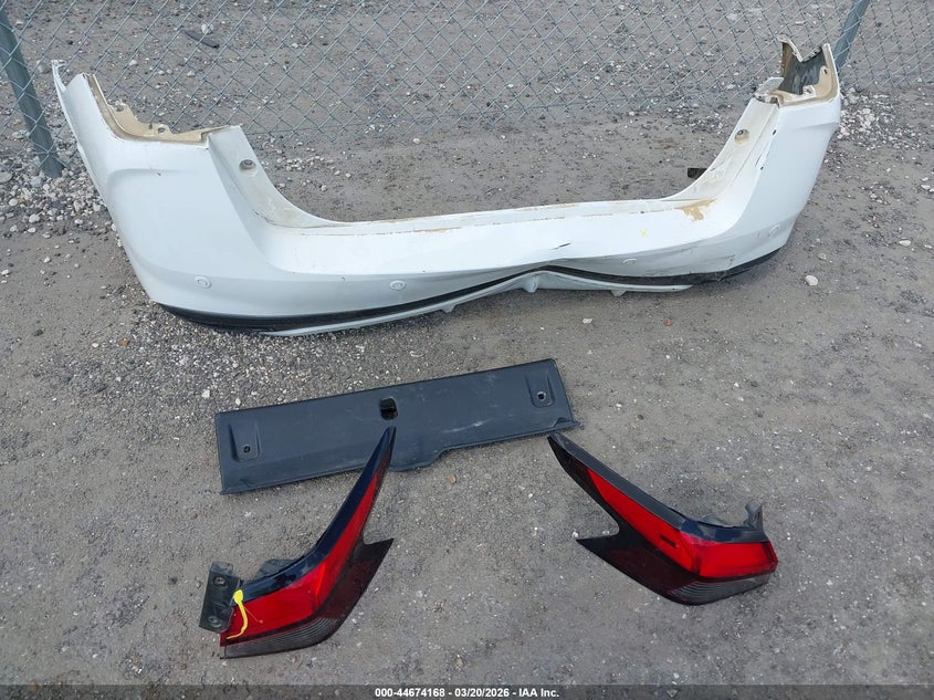 2022 Nissan Versa 1.6 S Xtronic Cvt VIN: 3N1CN8DV0NL825679 Lot: 44674168