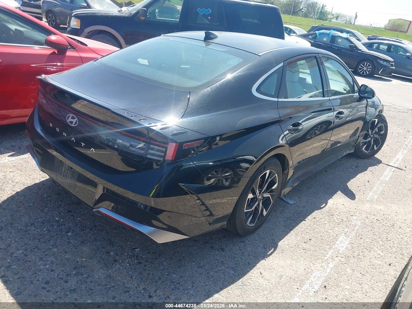 2025 Hyundai Sonata Sel