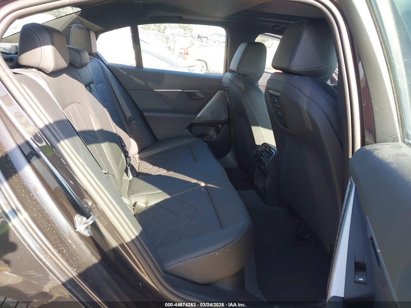 2024 BMW 530I auction photo 8