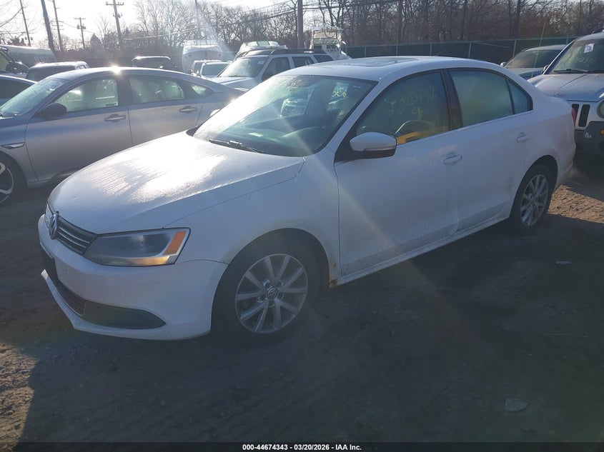 2013 VOLKSWAGEN JETTA auction photo 2
