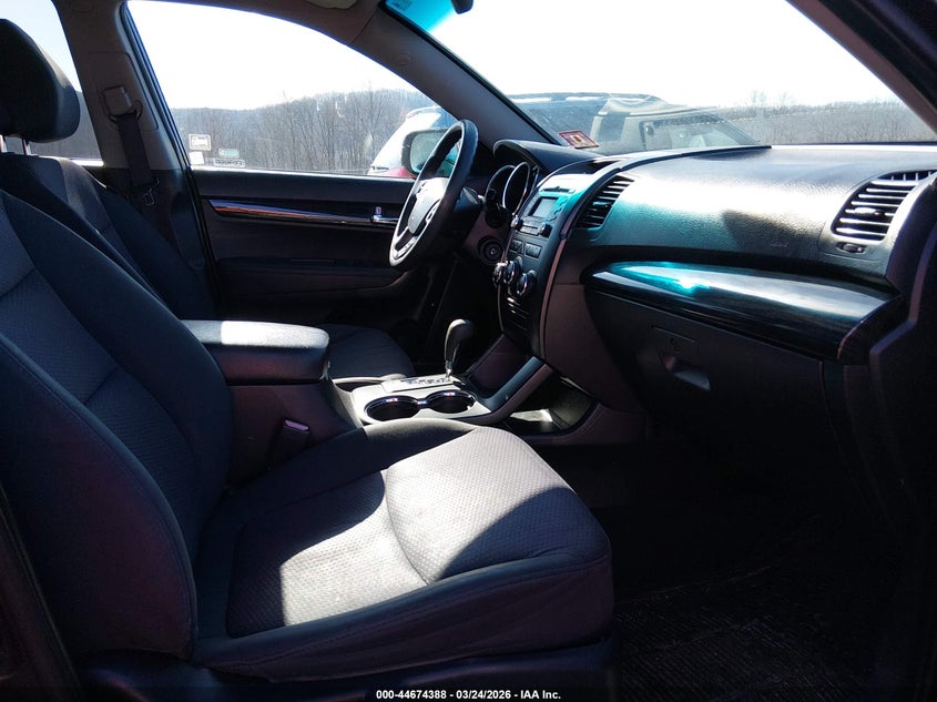 2011 Kia Sorento Lx V6