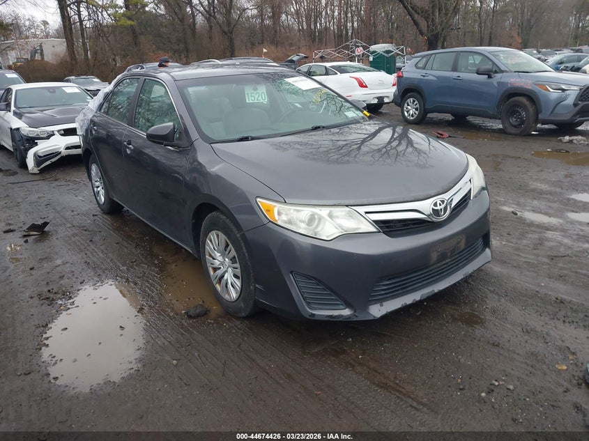 2014 Toyota Camry Le