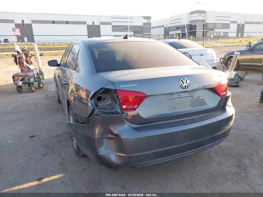 2014 Volkswagen Passat 1.8T Se