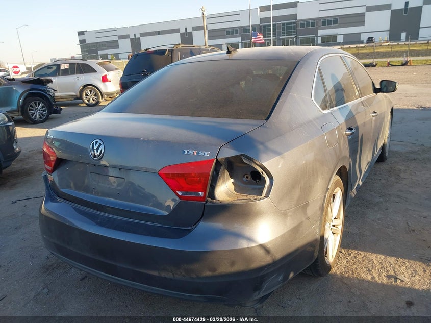 2014 Volkswagen Passat 1.8T Se