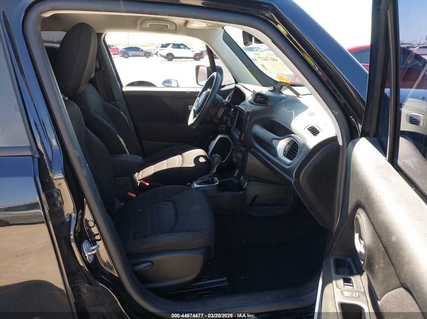 2019 Jeep Renegade Latitude Fwd