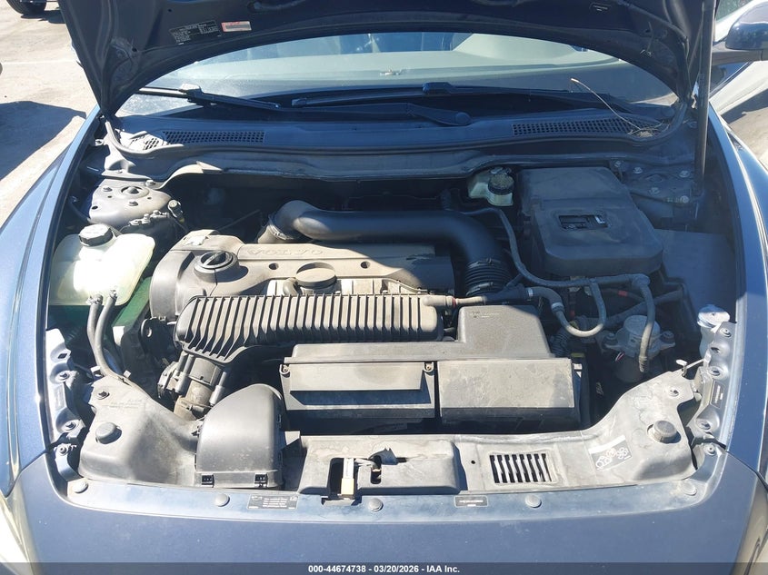 2012 Volvo C30 T5 VIN: YV1672MK2C2269083 Lot: 44674738