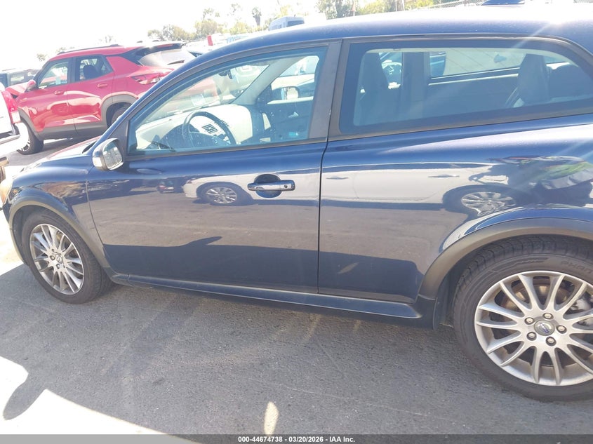 2012 Volvo C30 T5 VIN: YV1672MK2C2269083 Lot: 44674738