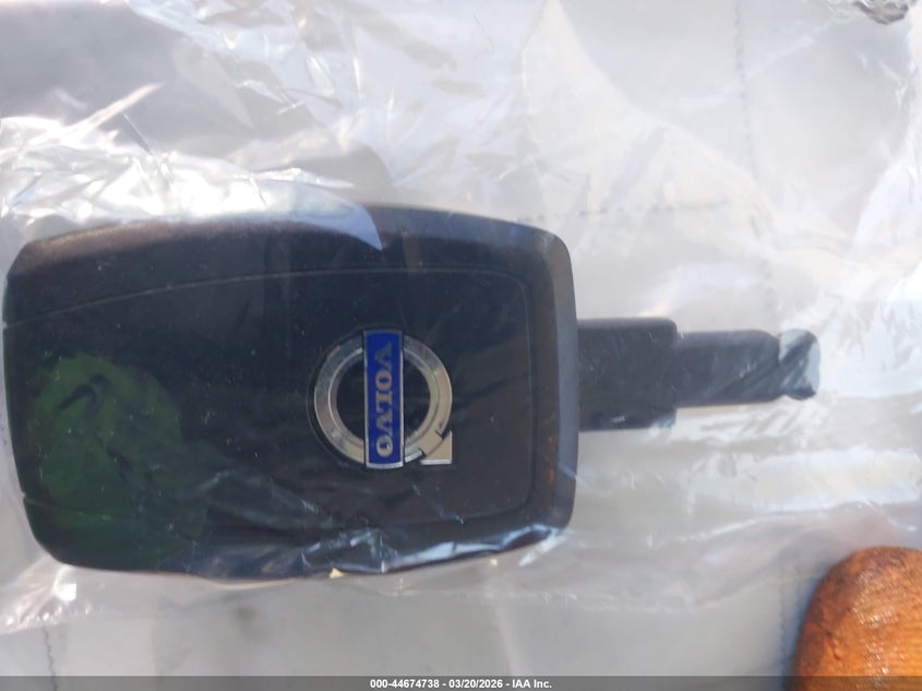 2012 Volvo C30 T5 VIN: YV1672MK2C2269083 Lot: 44674738