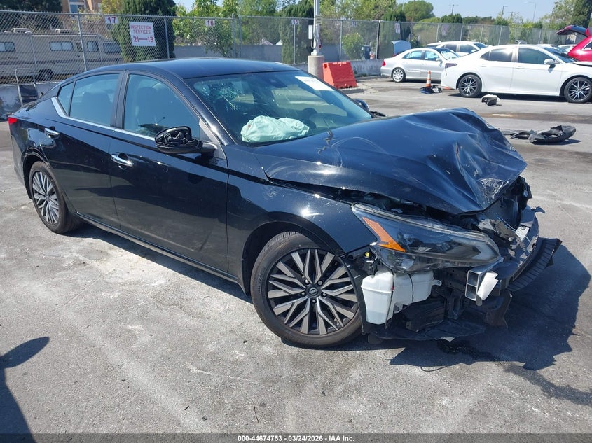 2023 Nissan Altima Sv Fwd