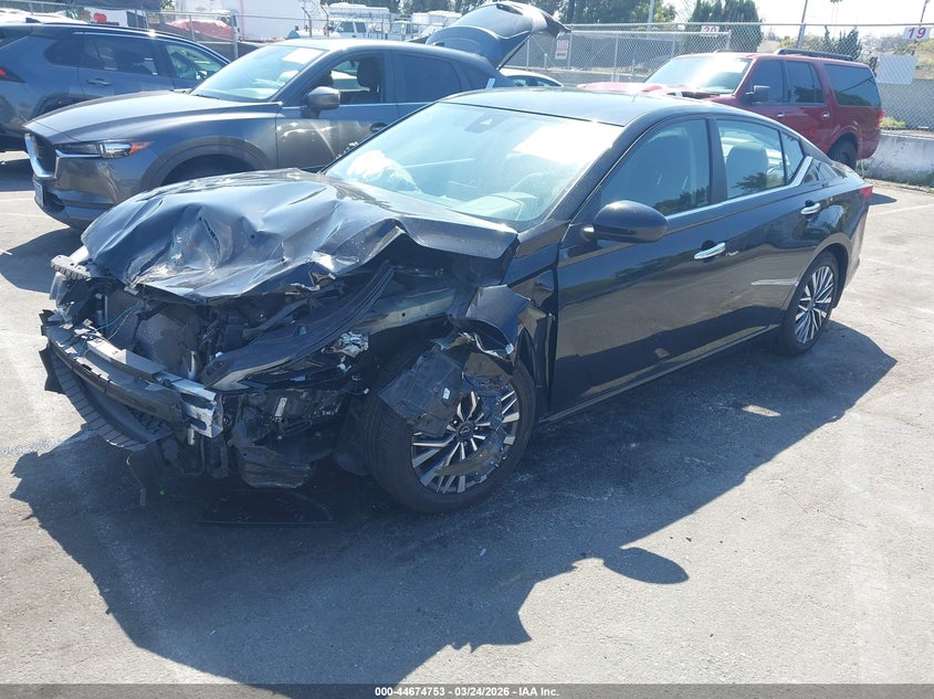 2023 Nissan Altima Sv Fwd