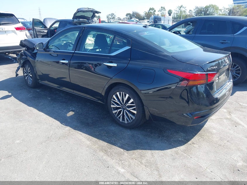 2023 Nissan Altima Sv Fwd