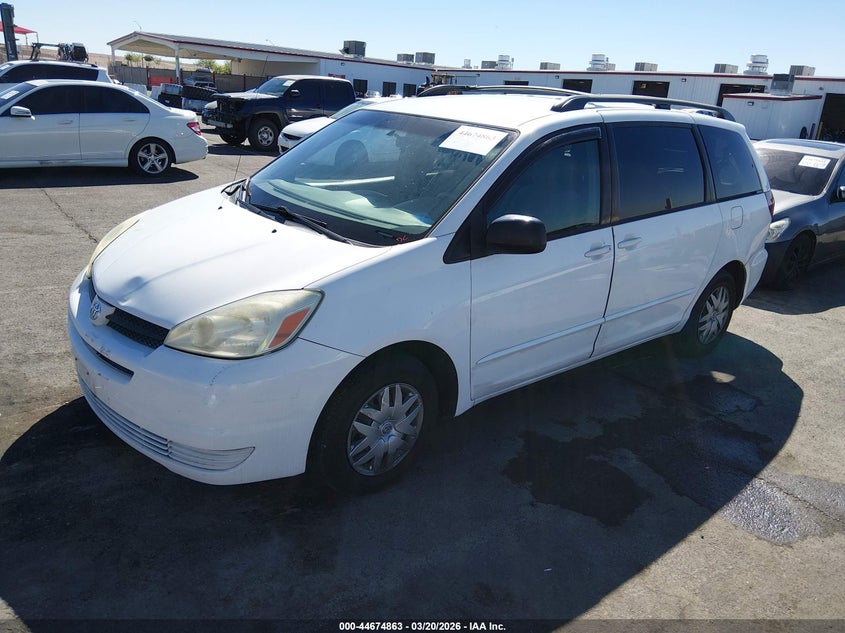 2005 Toyota Sienna Le