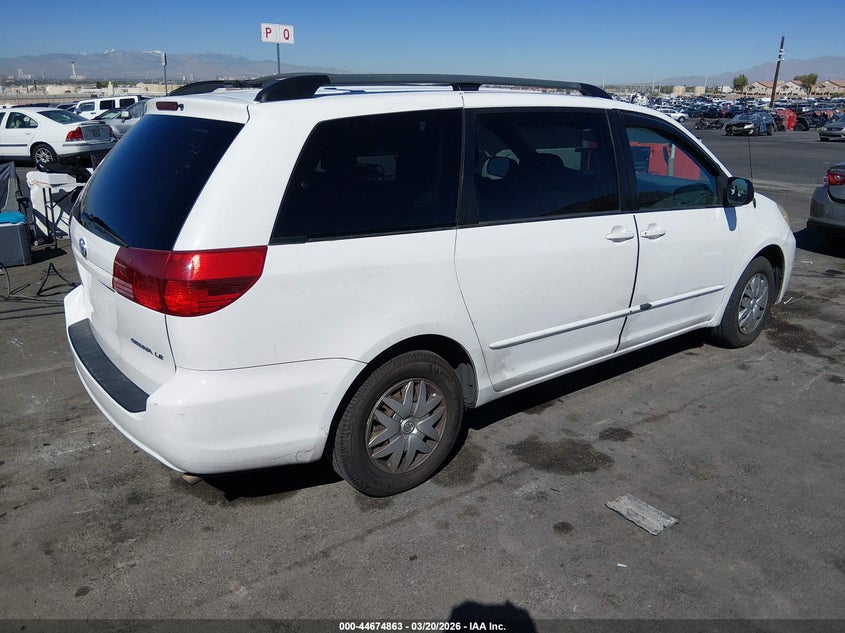 2005 Toyota Sienna Le
