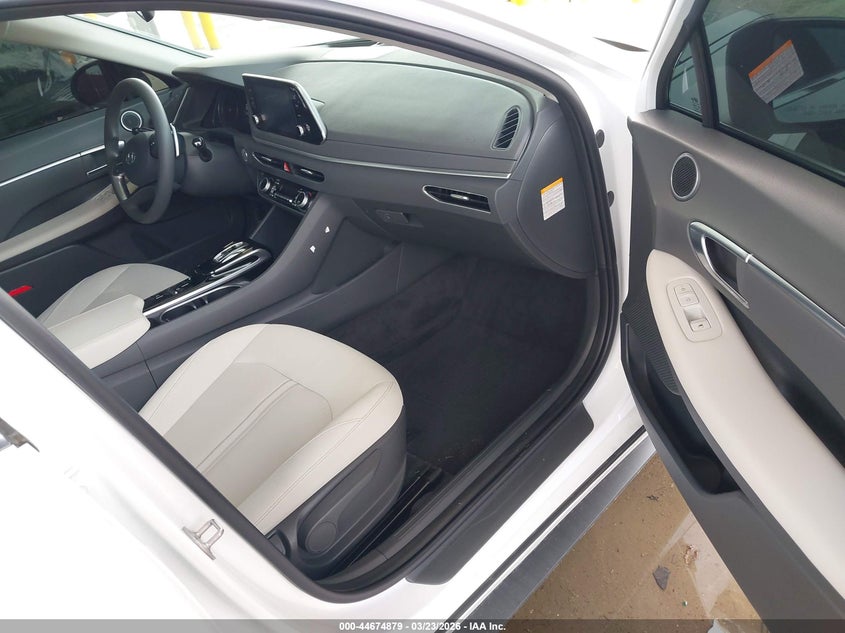 2023 Hyundai Sonata Hybrid Blue