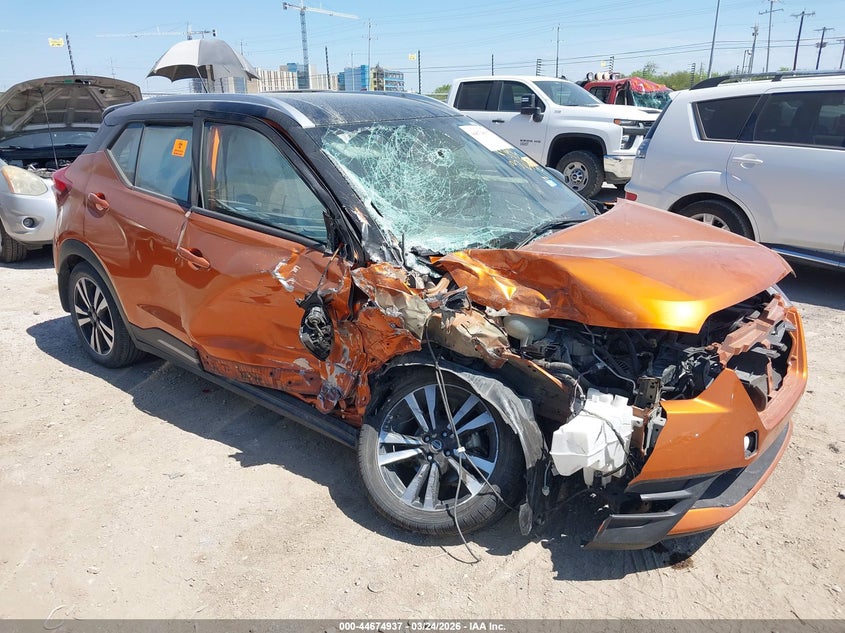 2019 Nissan Kicks Sr